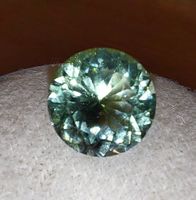 Hellgrüner Peridot, facettiert, Top Schliff, 1.95ct