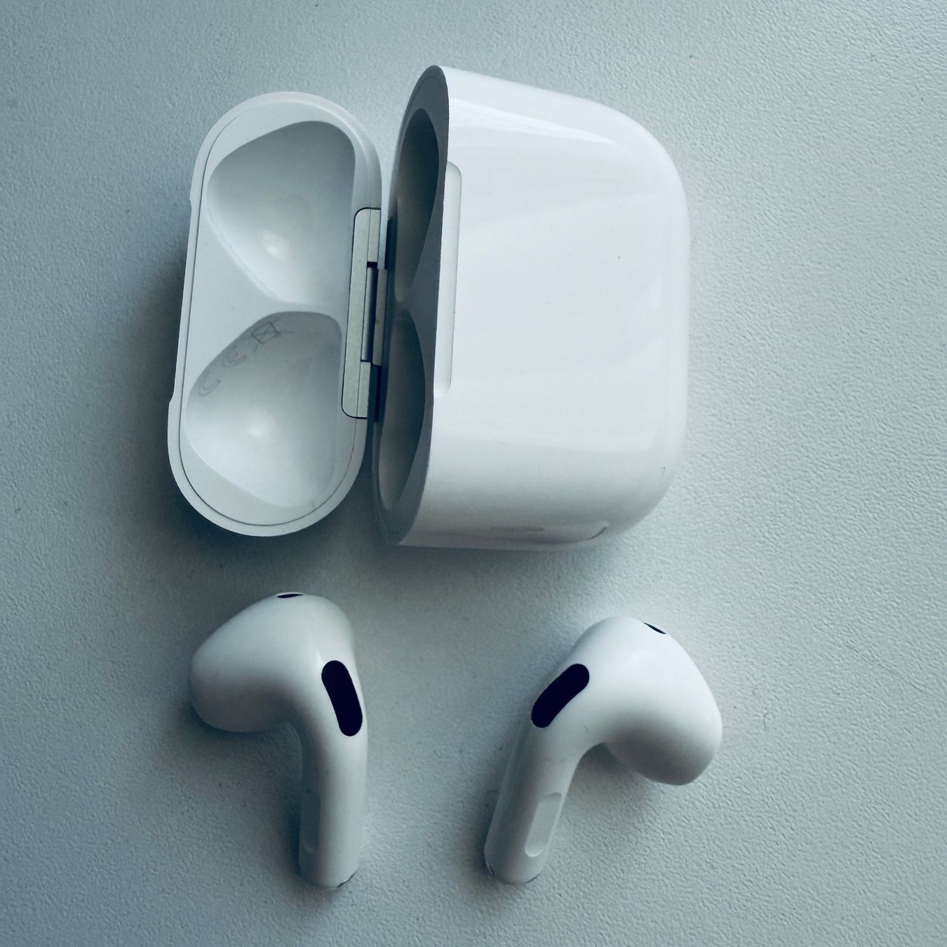 Apple Kopfhörer: Original Apple AirPods 4 mit ANC, USB-C MagSafe Ladecase – Neu (gemäss Beschreibung) aus Basel von MY.AIRPODS.SHOP 2