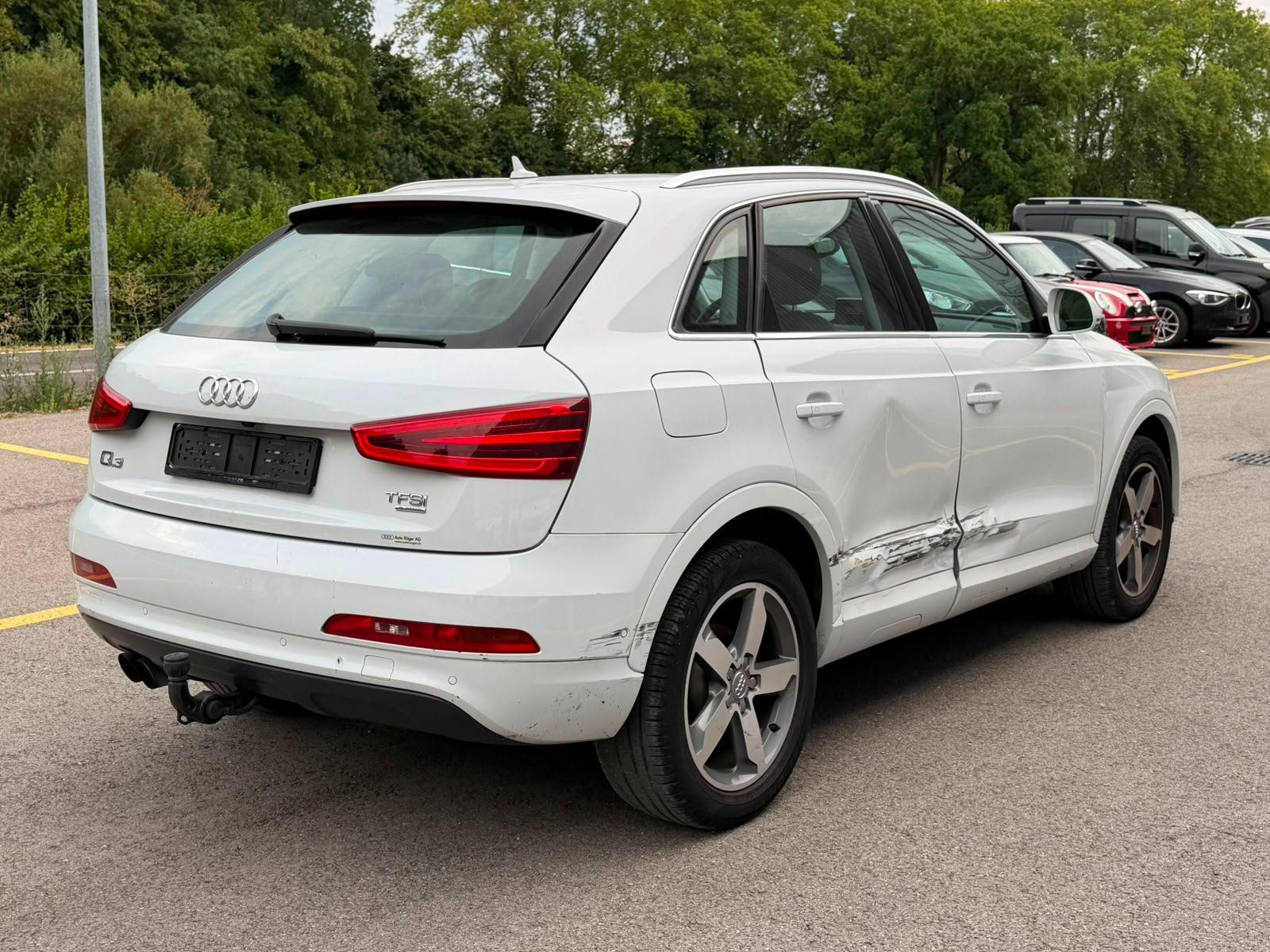 Audi Autos: Audi Q3 2.0 TFSI Quattro – Gebraucht aus Crissier von vim_r8qn 8
