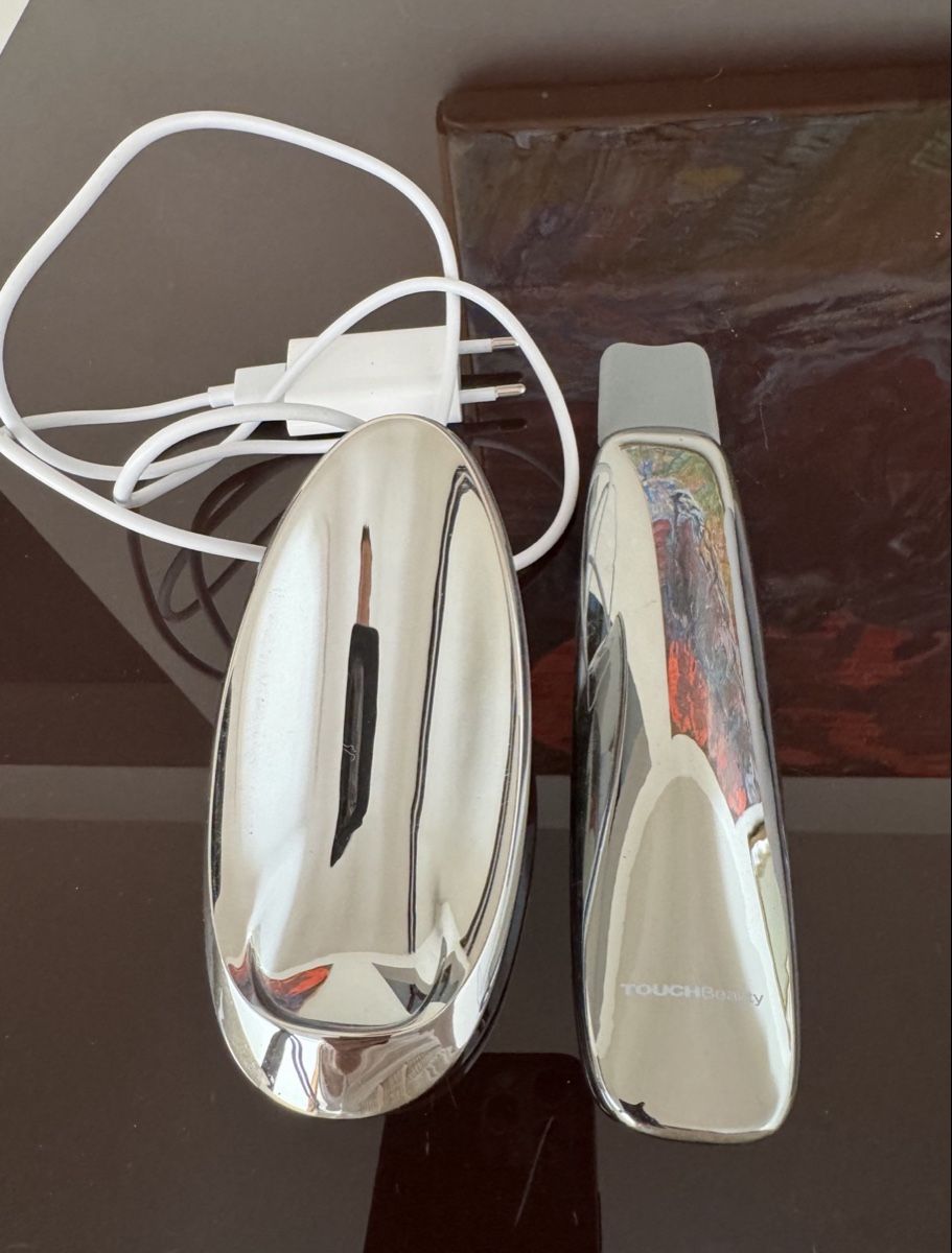 Gesichtspflege: Ultrasonic scrub device – Gebraucht aus Genolier von tan_rd6s 1
