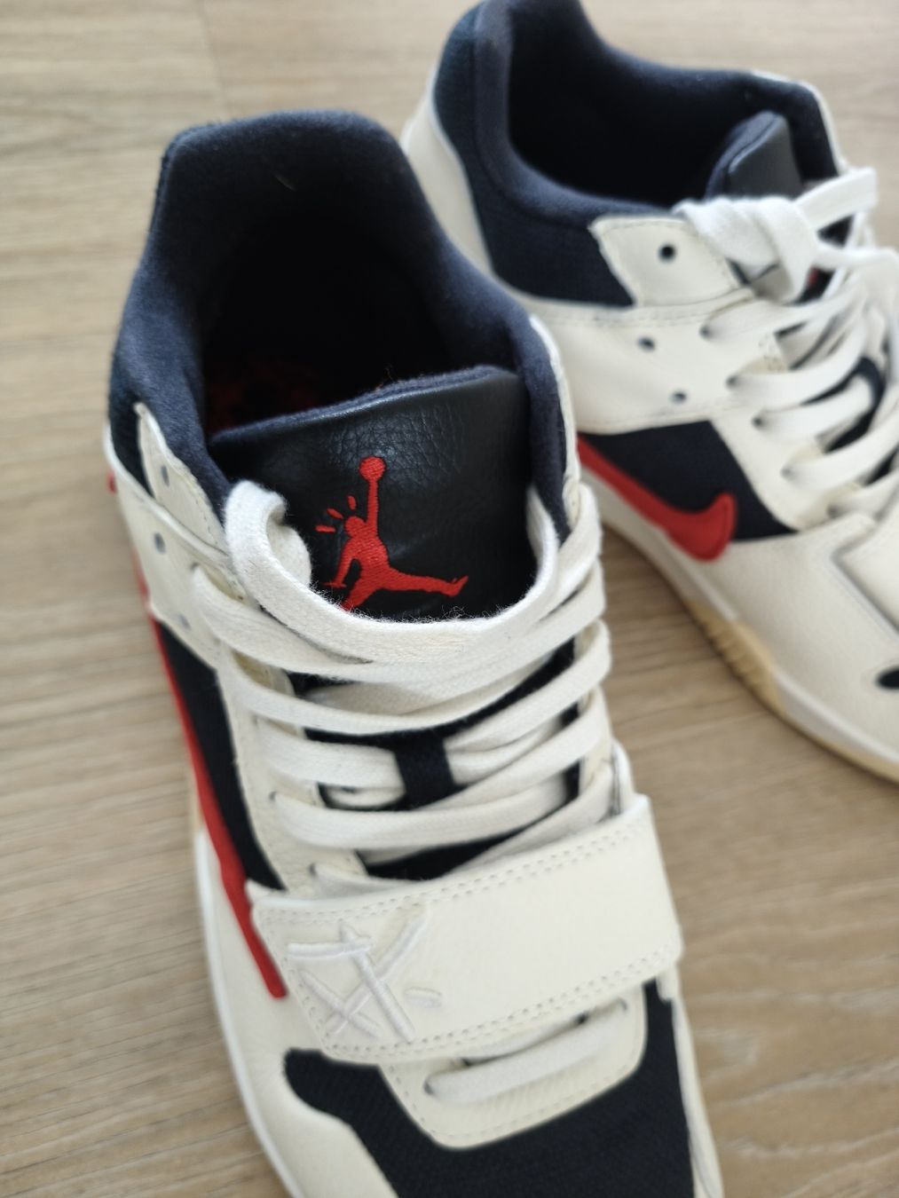 Jordan Scarpe da uomo: Nike Jordan Jumpman Jack - Travis Scott / US11 – Nuovo (secondo la descrizione) da Küsnacht ZH venduto da Floripa1 1