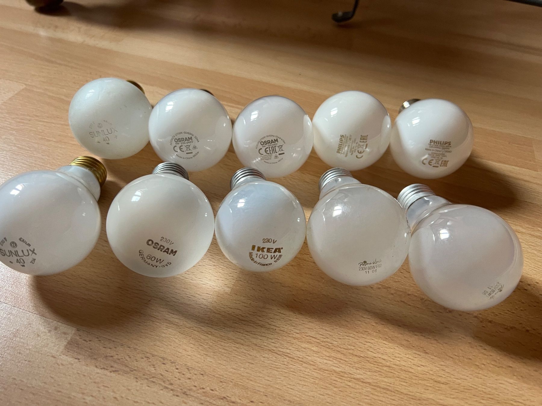 Lampade: Lot de 10 ampoules blanches – Usato da Sierre venduto da side8625 1