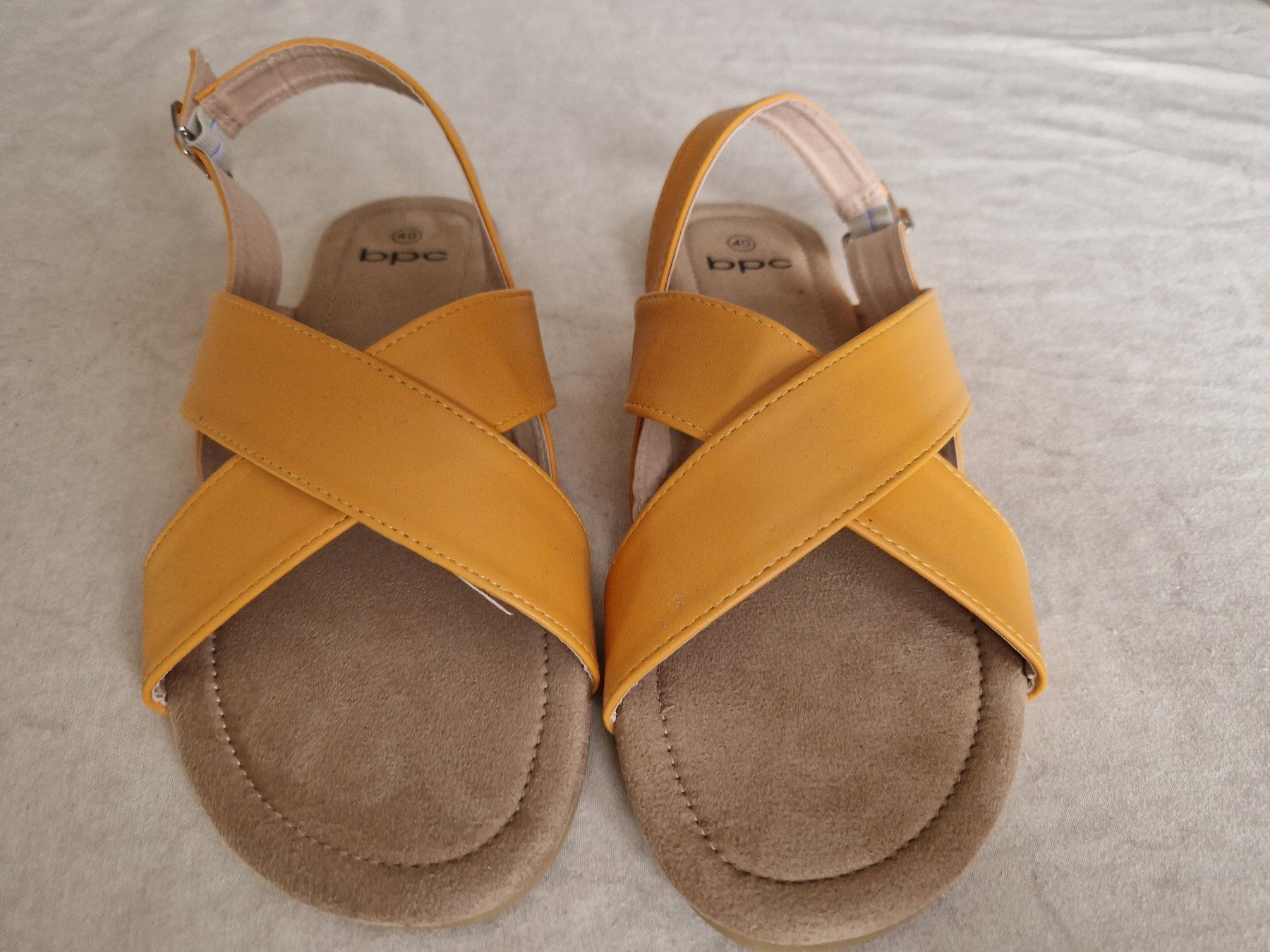 Scarpe da donna: Sandale Gelborange – Nuovo (secondo la descrizione) da Niederbipp venduto da Trude04