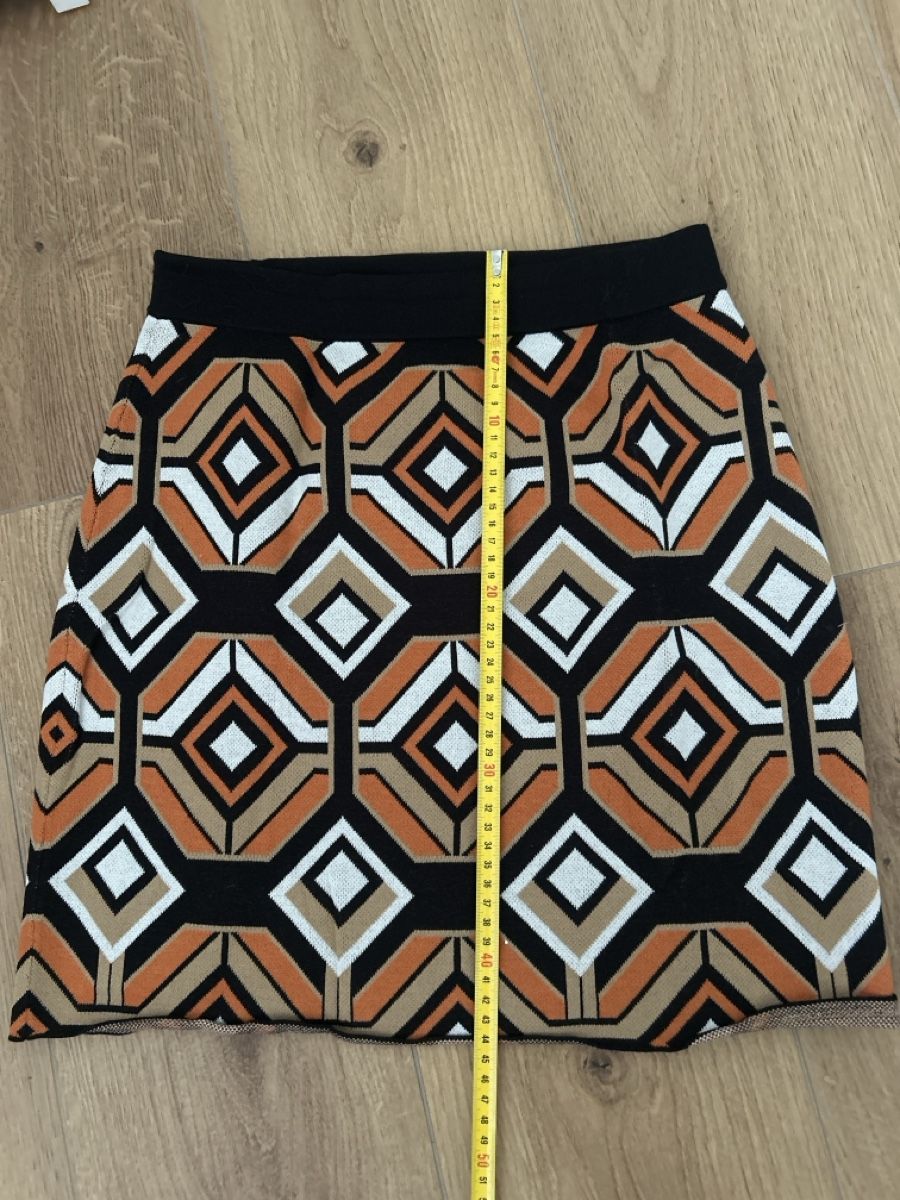 Hallhuber Lotti di vestiti: Trendiger Herbst-Pullover mit Cut-Outs, Grösse S, neu! – Nuovo (secondo la descrizione) da Worben venduto da AlliaB 4