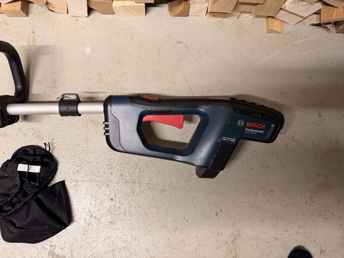 Tutte le macchine: Bosch Rasentrimmer – Usato da Amlikon-Bissegg venduto da Jan116 1