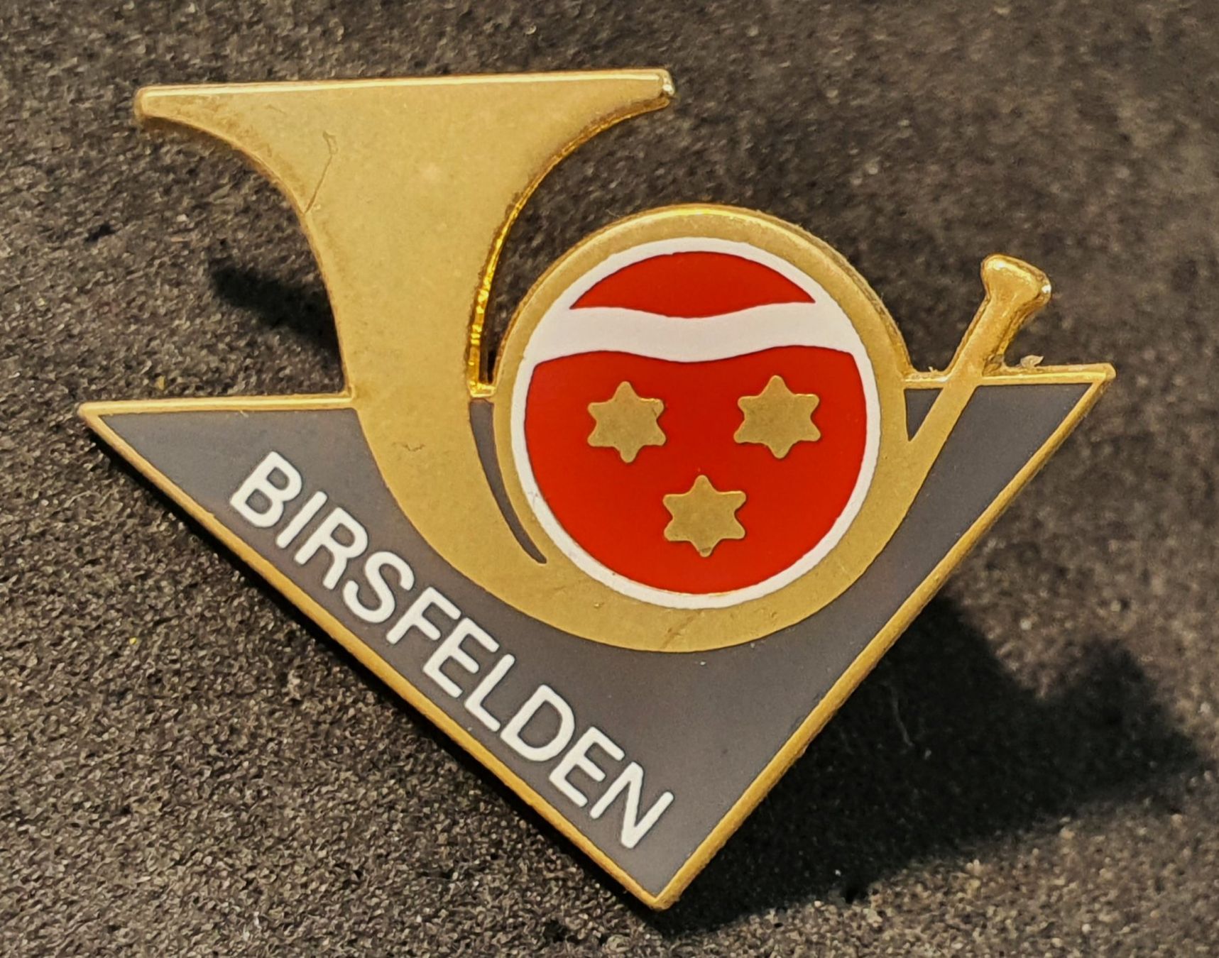 Placchette & Badge: U666 - Pin Birsfelden Posthorn – Usato da Reinach BL venduto da Boston-Verkauf