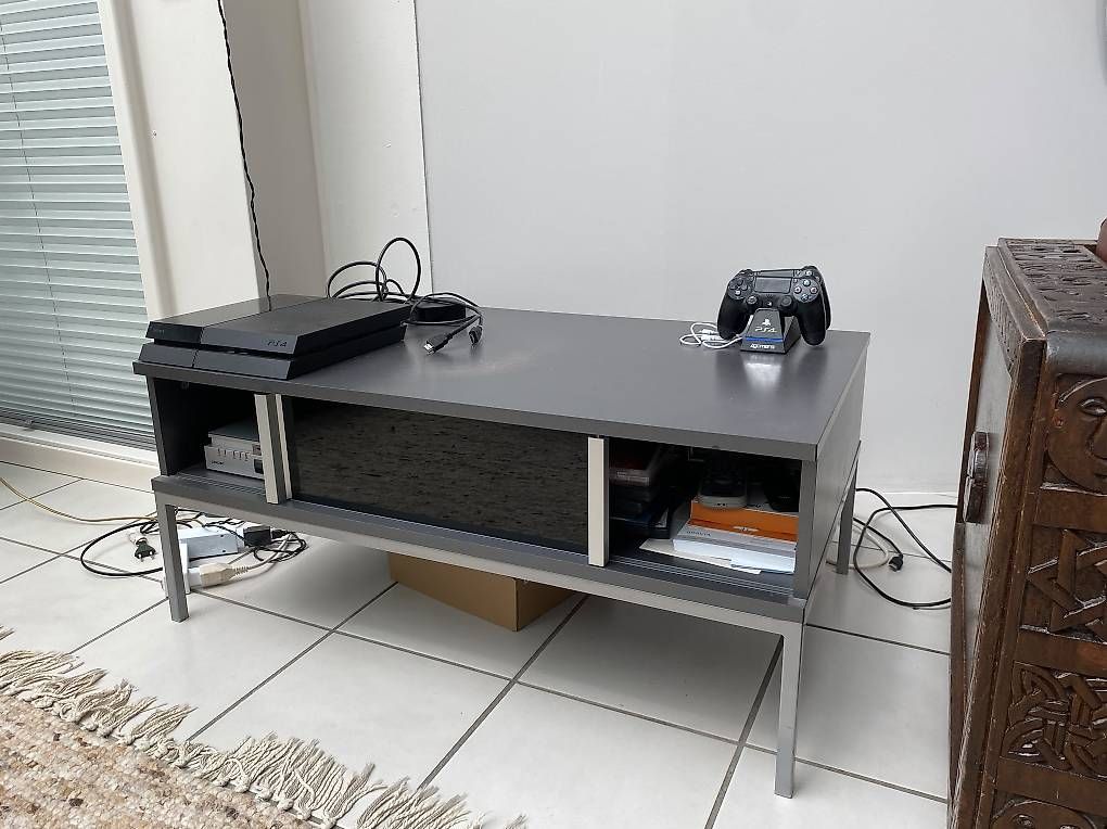 Meubles TV: Meuble TV – D'occasion à Bern par saf_bdy5