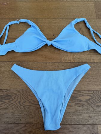 Neu Bikini in Hellblau, Grösse S