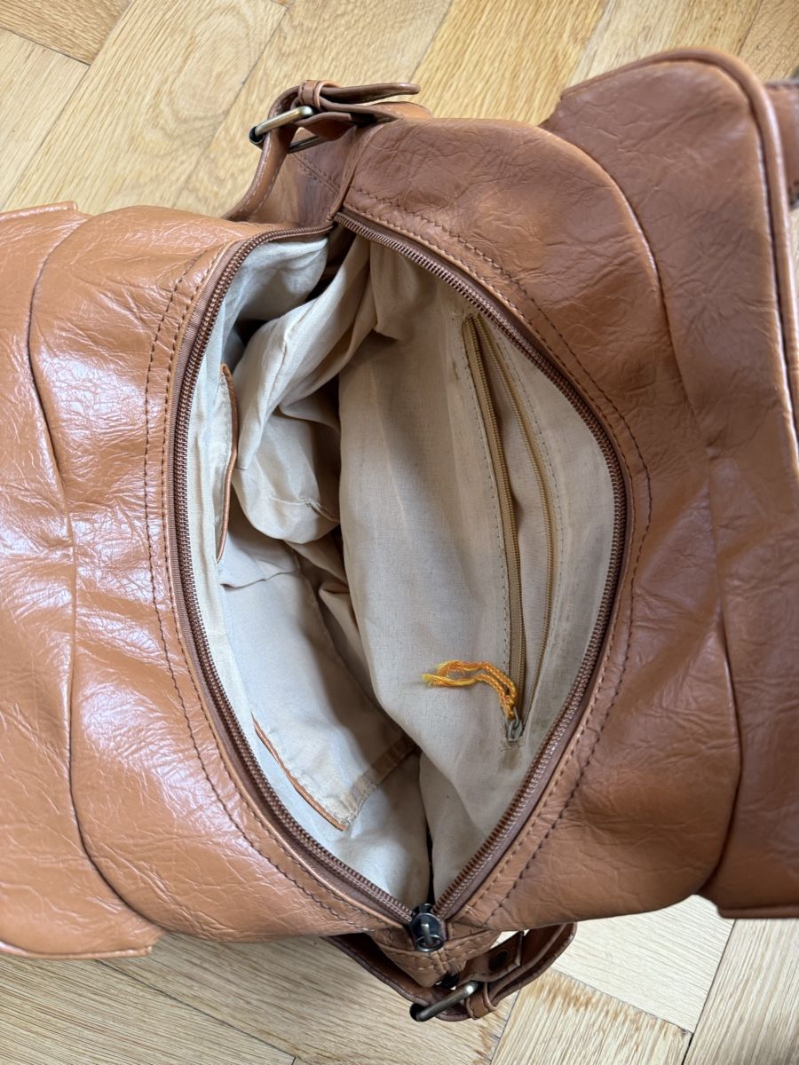 Taschen: Shoulderbag – Gebraucht aus Bern von li.stk 2