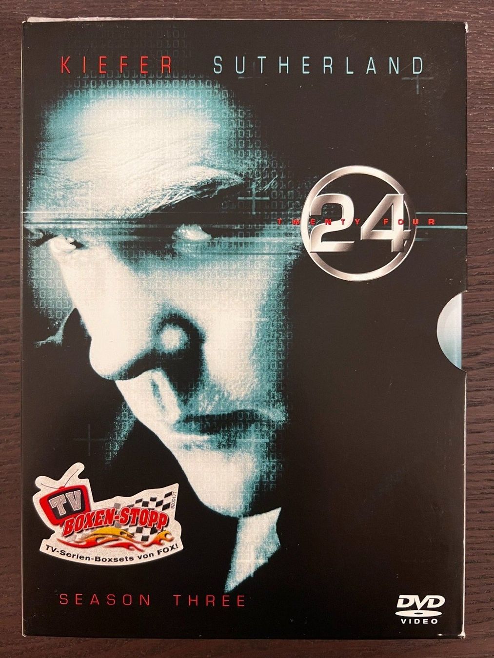 Tutti i DVDs: 24 Season Three – Usato da Zürich venduto da FilmFreunde