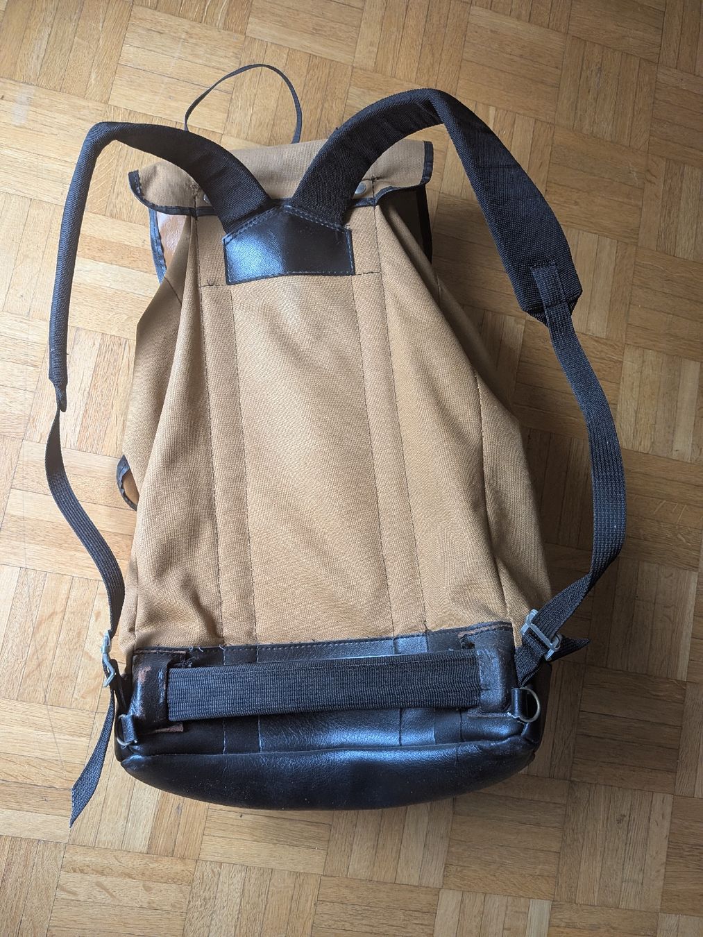 Zaini: Vintage Canvas Rucksack – Usato da zürich venduto da donfebbraio 4