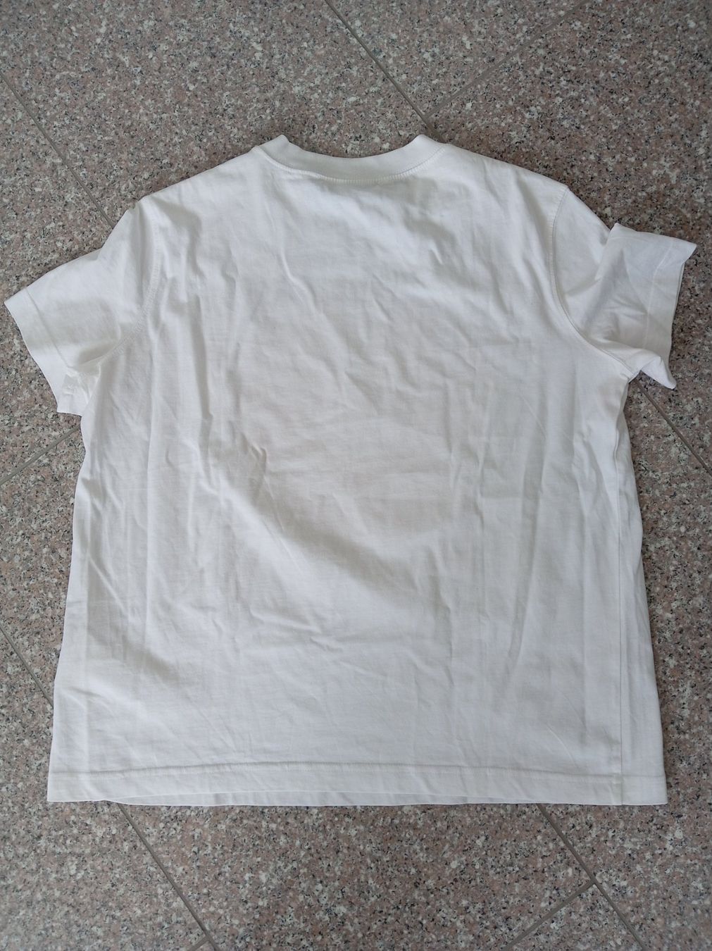 Versace T-shirt: Versace T-Shirt – Nuovo (secondo la descrizione) da Wängi venduto da Maelstrom 1