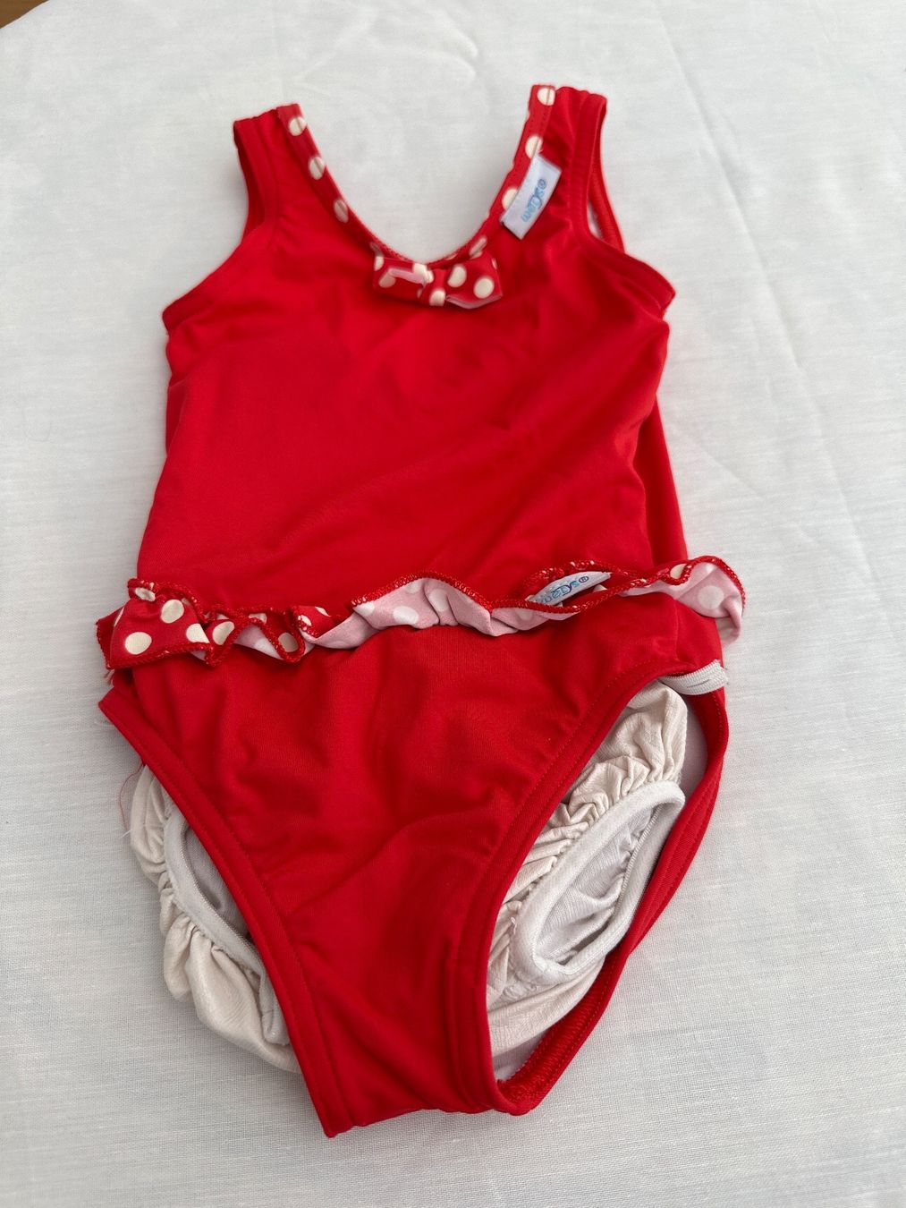 Badehosen & -kleider: 🌞Wetys Badekleid mit Windelhose Gr. 62-68 – Gebraucht aus Safenwil von Whoopie1