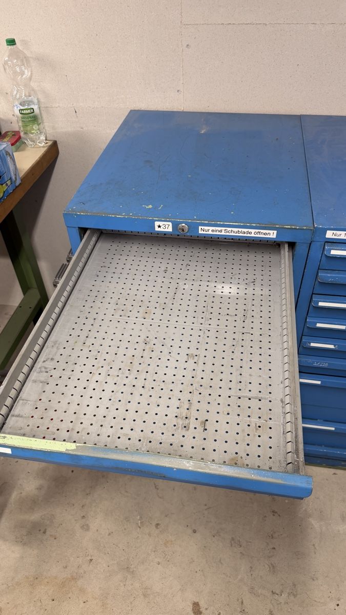 Lista Schränke: Lista Werkzeugschrank – Gebraucht aus Wauwil von cnb_jl5v 2