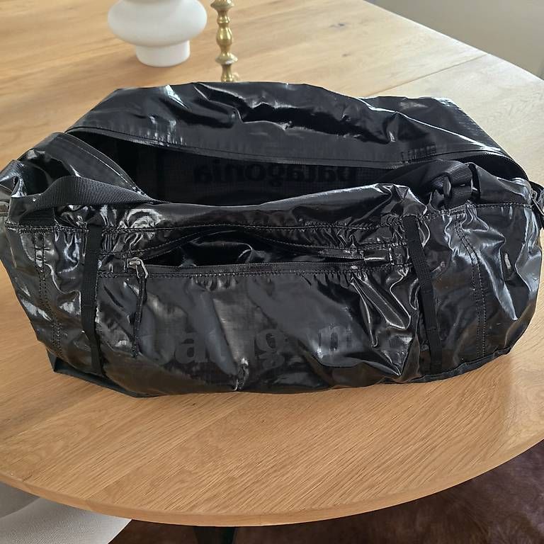 Patagonia Borse: Patagonia Lightweight Black Hole Duffle – Usato da Zürich venduto da leara.milani