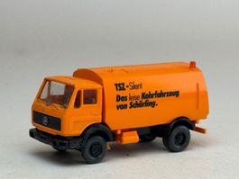 VE1-Wiking Mercedes Kehrmaschine orange