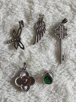Lot bijoux- 5 petits pendantifs