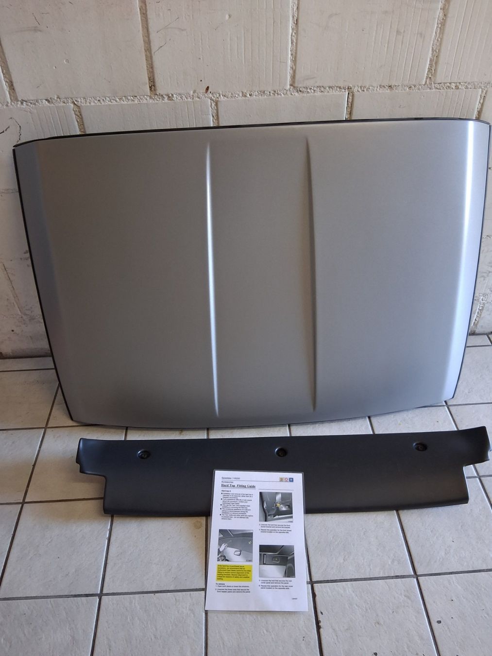 Opel Tutti pezzi di ricambio auto: Opel Speedster Hardtop – Nuovo e nell'imballaggio originale da Pfungen venduto da bia_v22t