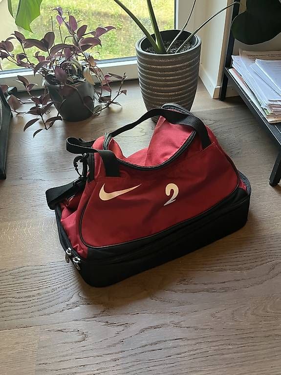 Borse: Nike Sporttasche – Usato da Luzern venduto da tro_b2v6