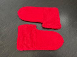 Handgestrickte Bettsocken Rot Gr. 40/41