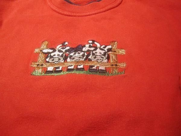 Maglioni & Felpe: Pullover Grösse 104, rot, Kühe – Usato da Zürich venduto da Motzkuh 1
