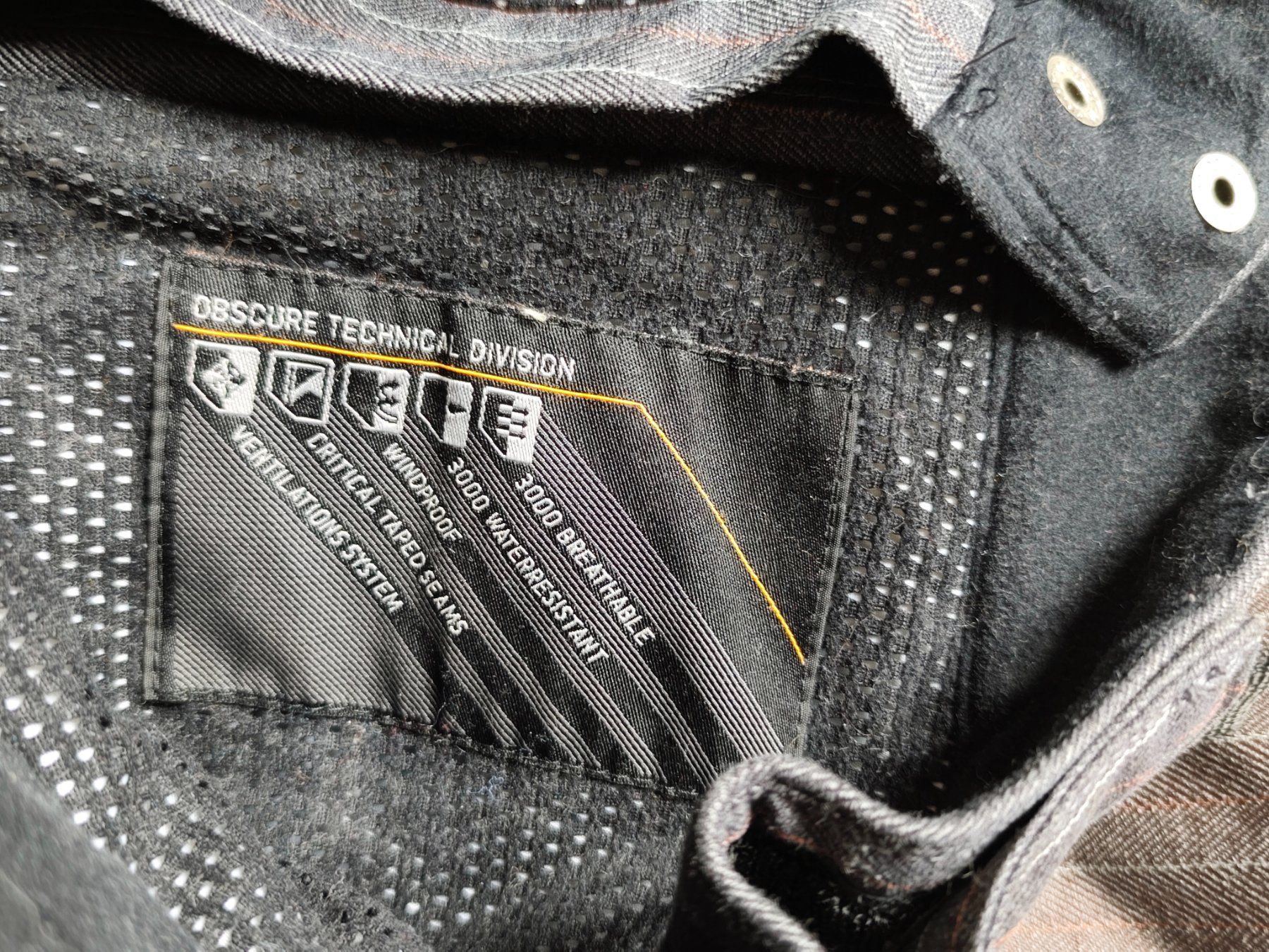Pantaloni: Pantalon ski et snowboard – Usato da Delémont venduto da antioque 1