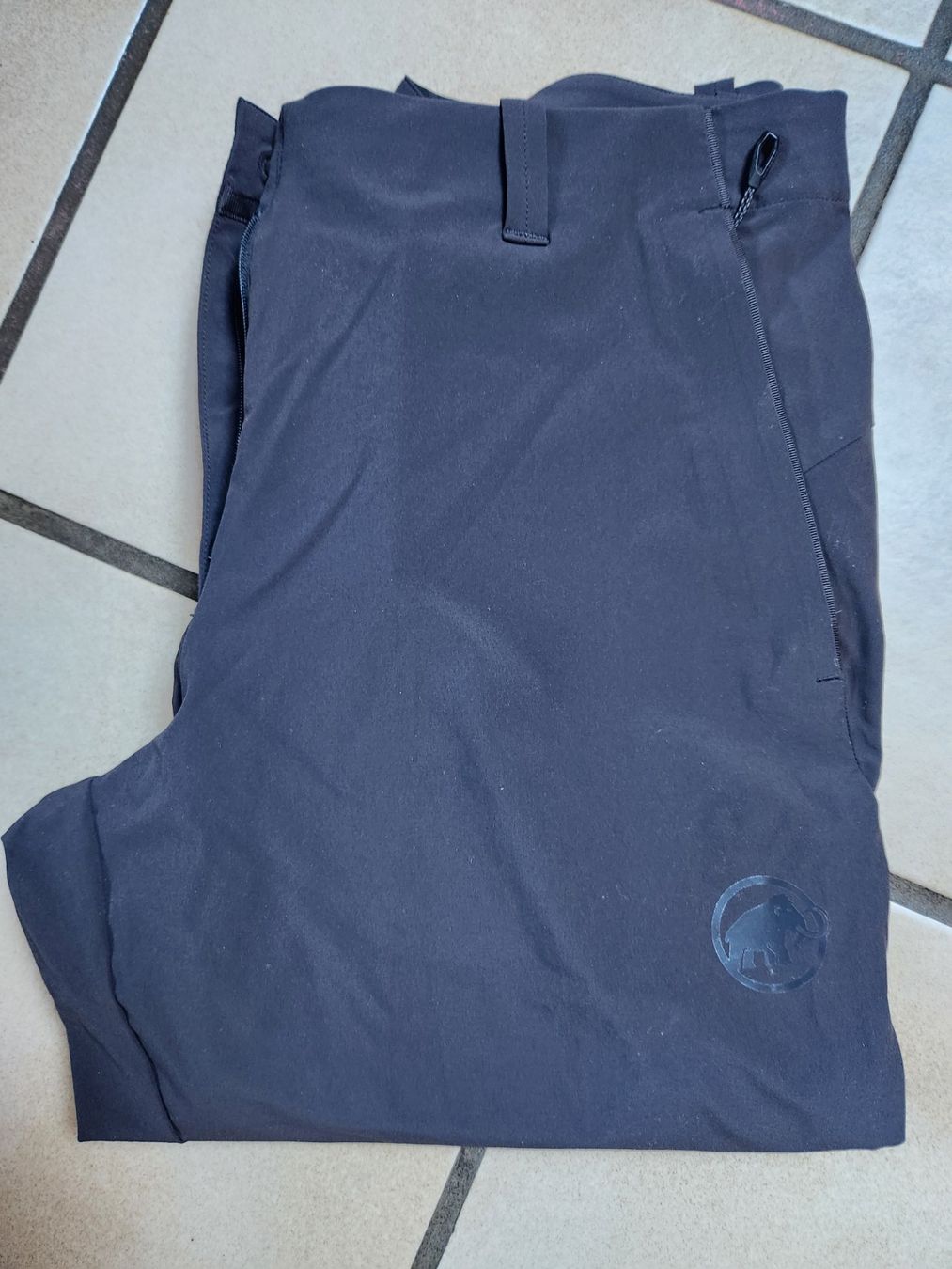 Mammut Pantaloni: Mammut Trekkinghosen Gr.40 – Usato da Gstaad venduto da Meiel2020 2