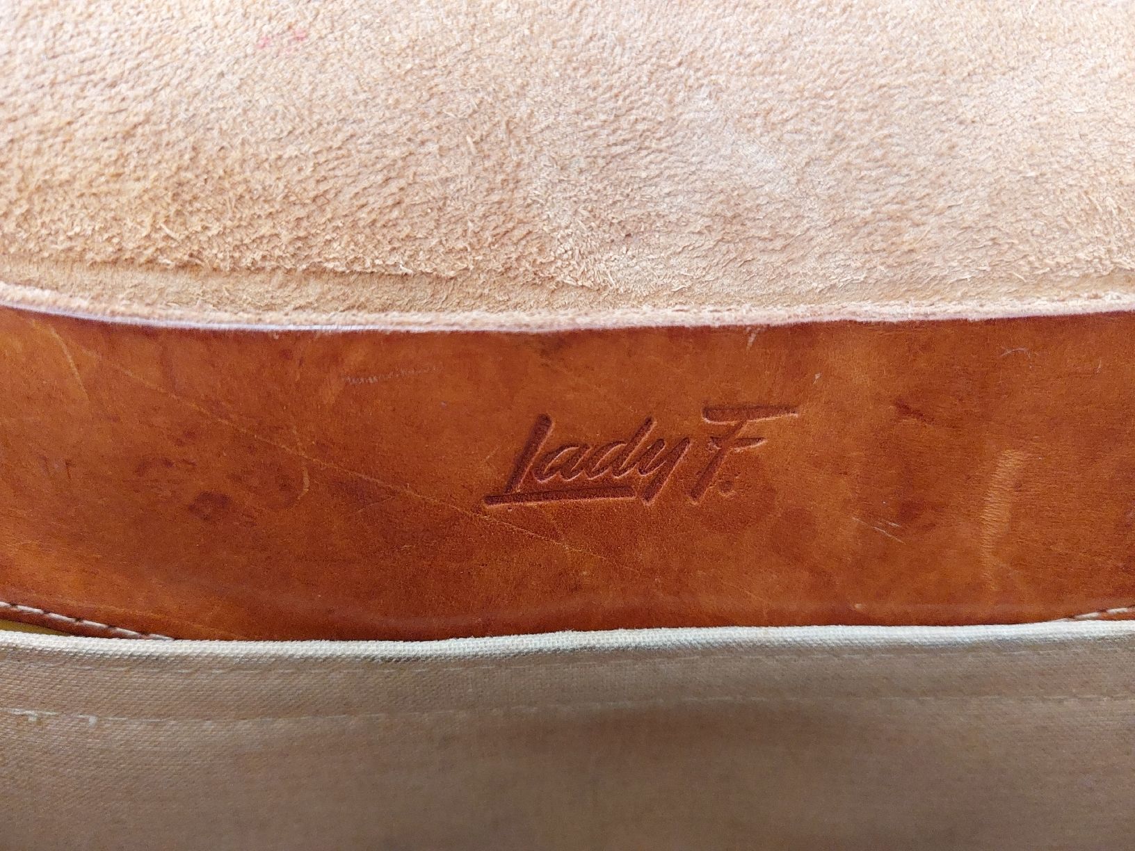 Borse: Alte Echtleder-Tasche Lady F. – Usato da Thun venduto da tin_5pm6 5