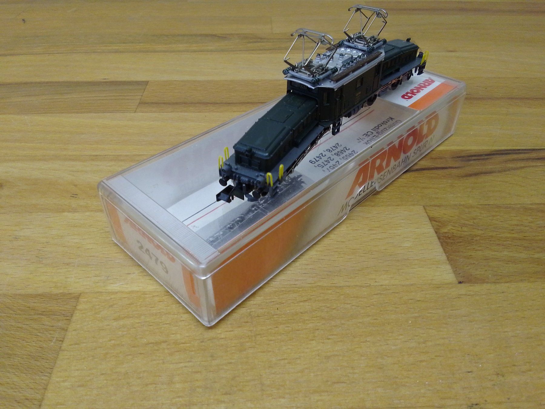 Arnold Modellini di ferrovie: Lok Re 6/8 ll – Usato da Zollikofen venduto da Noak 1