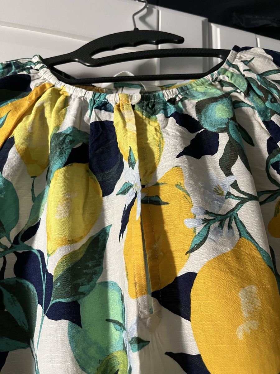 H&M Kleider: 100% Baumwolle Kleid mit Blumenmuster – Neu und originalverpackt aus Allschwil von eyl_bb8q 5