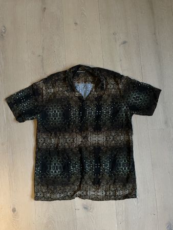 Sommer Set: Hemd & Shorts, Grösse M, Top Zustand!