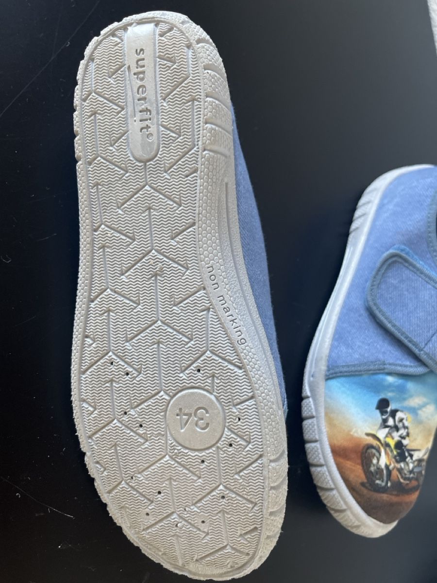 Superfit Scarpe per ragazzi: Hausschuhe Größe 34, superfit – Usato da St. Gallen venduto da chrismotov 2