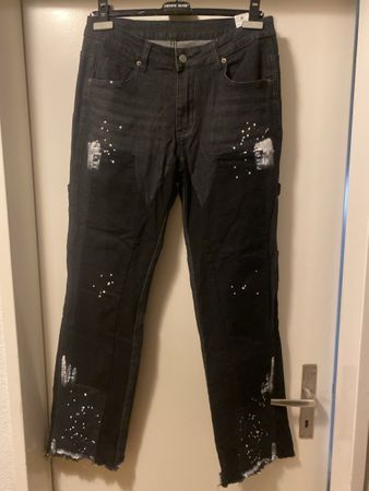 Schwarze Jeans mit Farbklecksen, Used Look - super stylisch