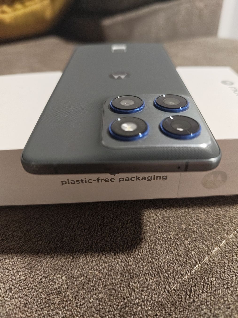 Motorola Handys / Smartphones: Motorola Edge 70 Pantone Gadget Grey 512MB – Neu (gemäss Beschreibung) aus Seon von chf_g29b 7