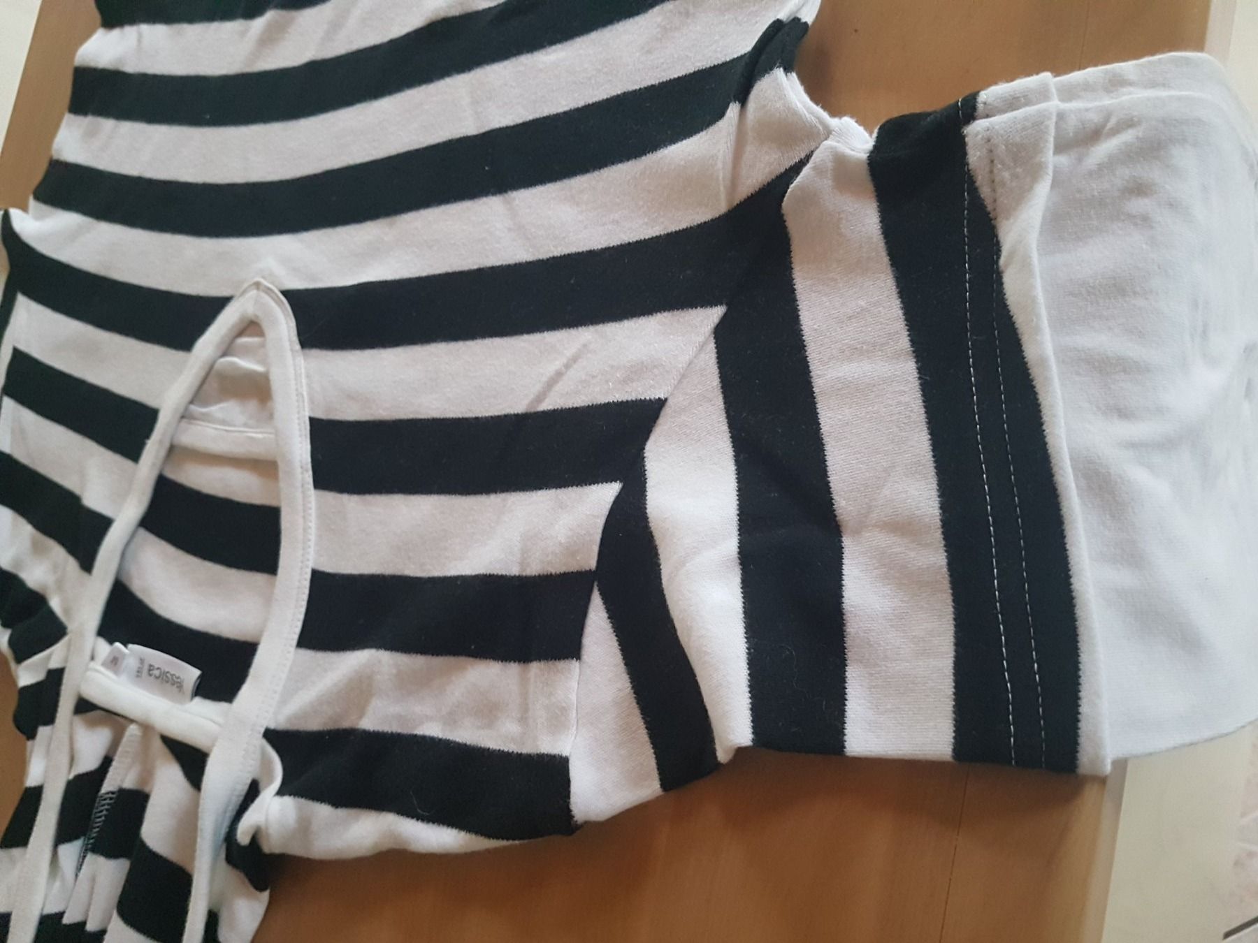 C&A Maglioni & Felpe: Pull marinière avec capuchon taille M marque C&A 100% coton – Usato da Villiers venduto da san_jn5w 3