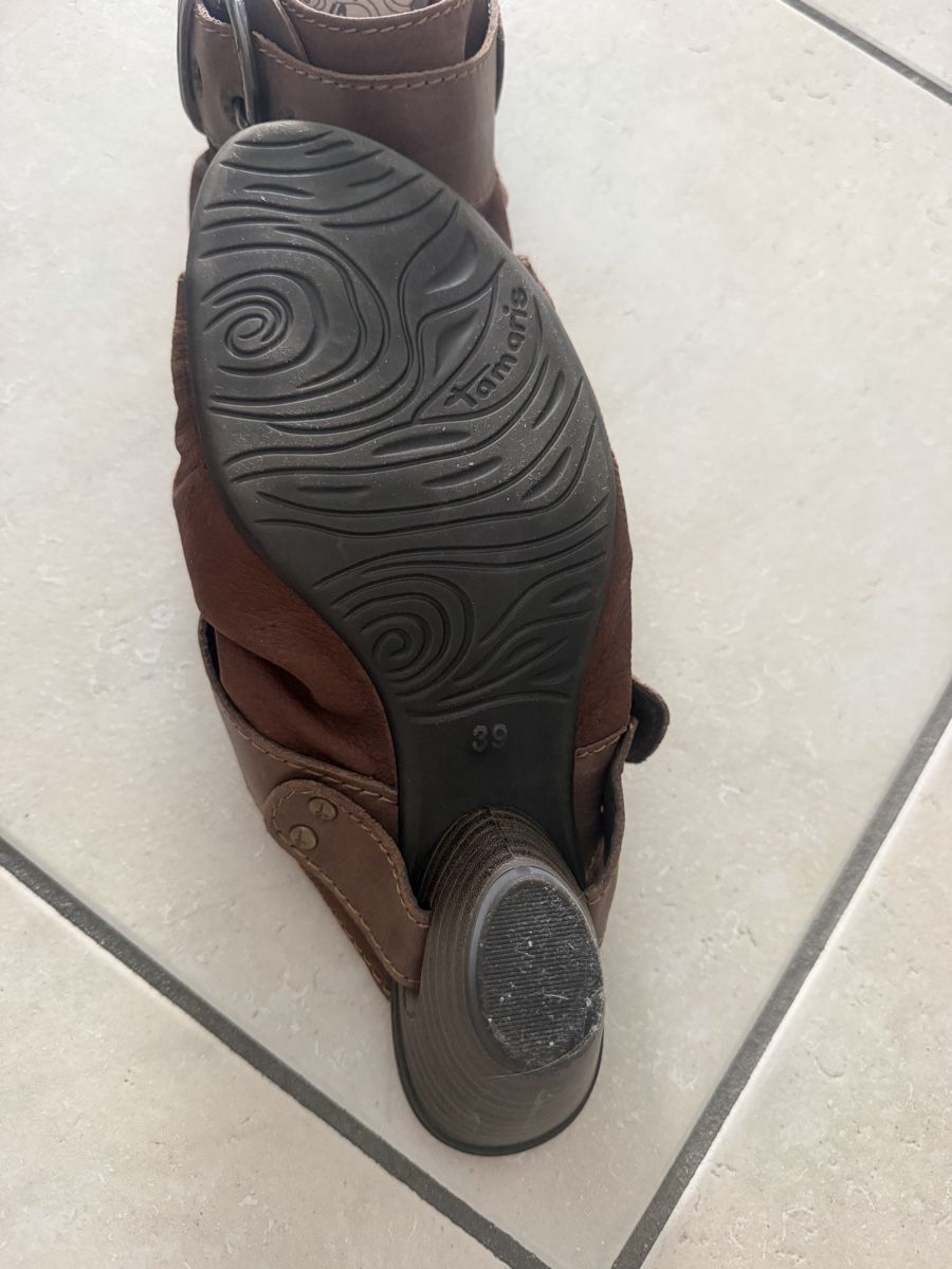 Tamaris Chaussures femmes: Pantoletten Gr. 39 Leder – Neuf (Voir description) à Greifensee par Tschappala 3