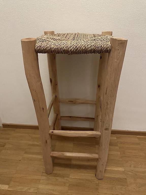 Seggioloni: Holz Barstühle – Nuovo (secondo la descrizione) da Zürich venduto da jon_vcz2