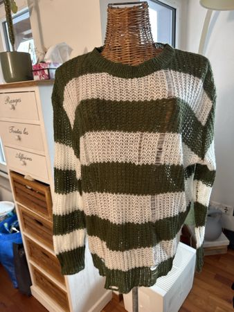 Leichter Pullover Grösse S