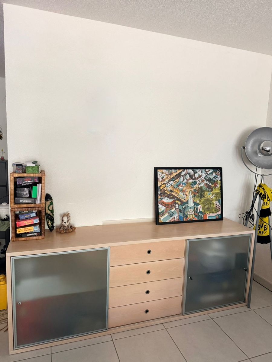 Credenze: Sideboard Holz mit Glastüren und Schubladen – Usato da Rümlang venduto da Alchemyst689