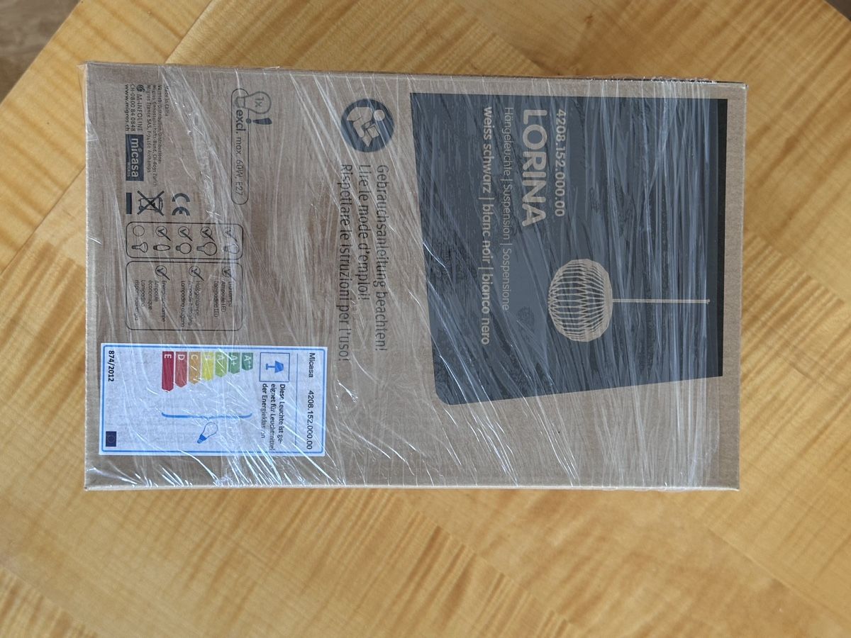 Micasa Lampadari & plafoniere: Suspension Lamp - White/Black - New – Nuovo e nell'imballaggio originale da Lausanne venduto da lui_kf5t