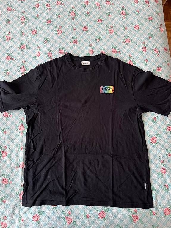 T-Shirts: T-SHIRT CON STAMPA YOURTURN – Gebraucht aus Caslano von Dr.Bread
