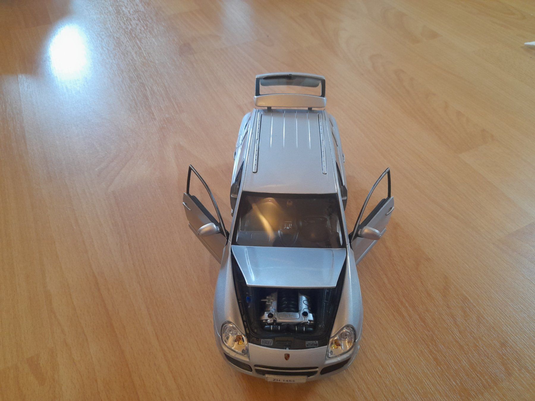 Maisto Modellautos: Porsche Cayenne Modellauto Maisto 1:18 – Gebraucht aus Lustmühle von chevi03 7