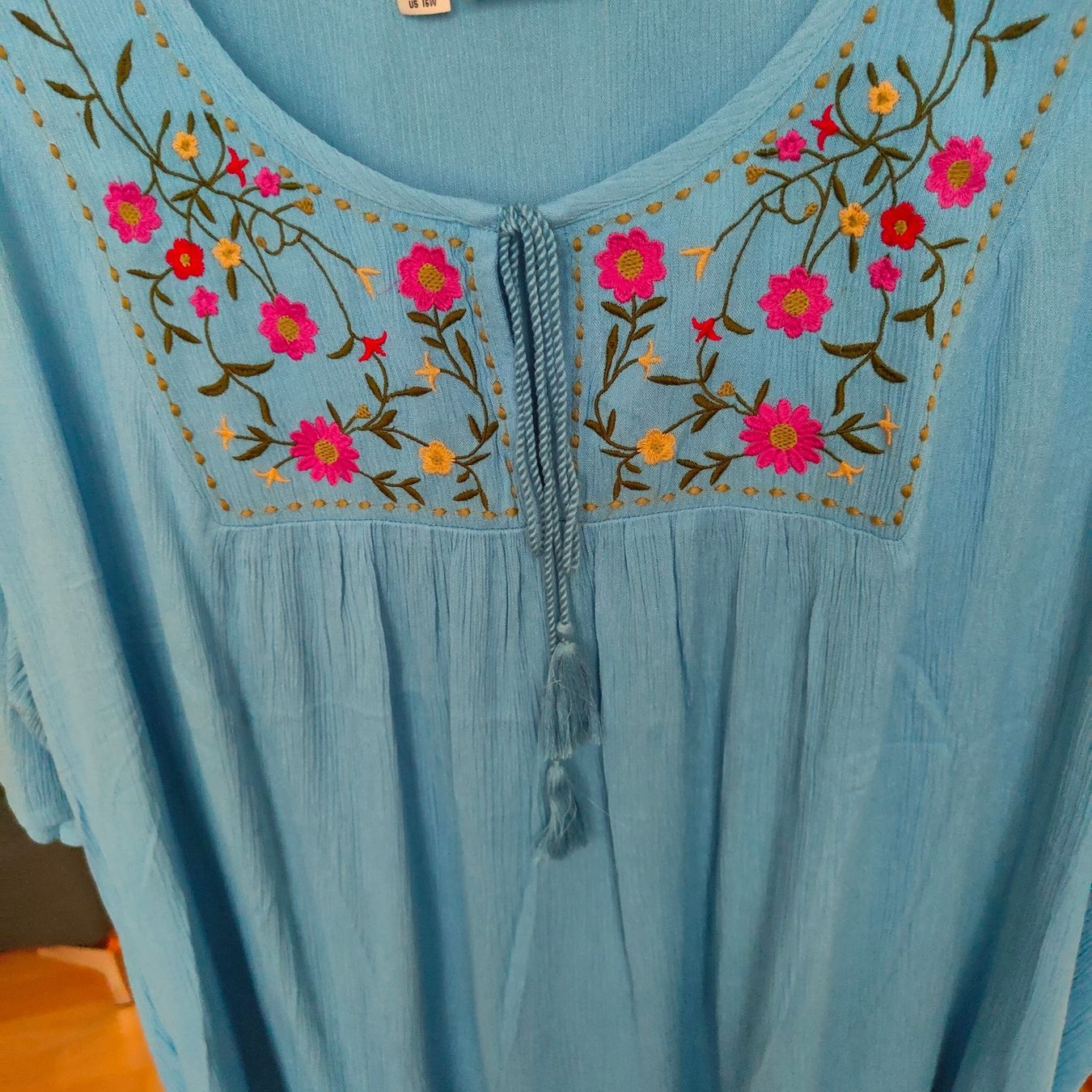 Camicette: Folklore Bluse kurz Arm  Gr.50 Fr. 22.- – Nuovo e nell'imballaggio originale da Lohn SH venduto da flyerc9 2