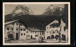 AK Schuls, Dorfplatz mit Brunnen, 1926