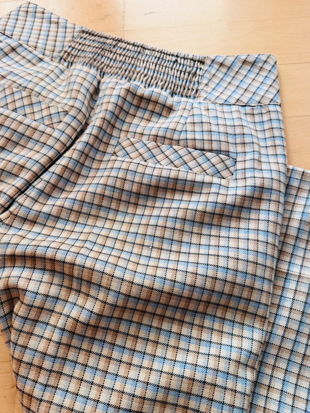 Marc Cain Pantaloni: MARC CAIN HOSE kariert N1 43/36 Freizeithose – Usato da Rorschacherberg venduto da JulieDanielle 6