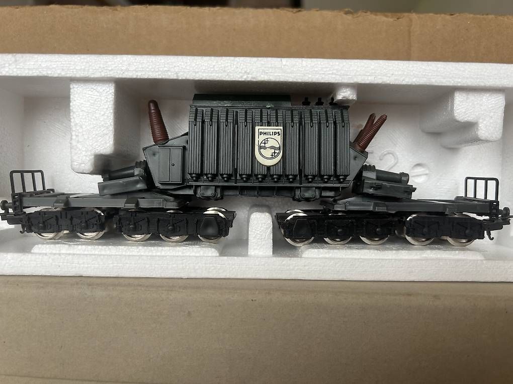 Lima Modellini di ferrovie: Lima HO Güterwagen Transformatortransport Philips – Usato da Uhwiesen venduto da Durschi71 3