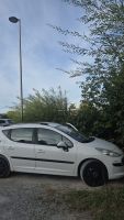 Peugeot 207 SW break blanc diesel