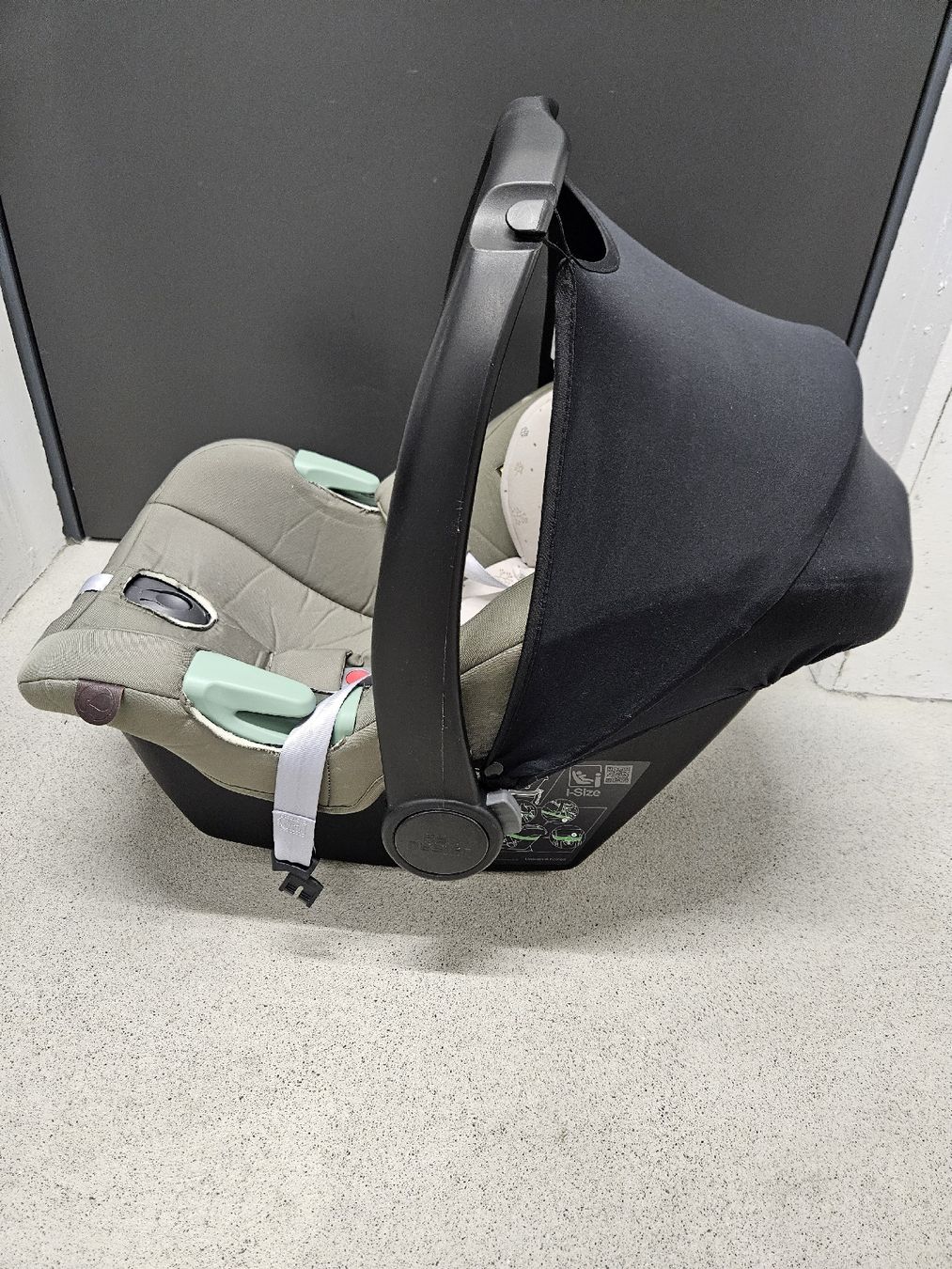 ABC Design Seggiolini per auto: Babyschale ABC Tulip i-Size  – Usato da Zürich venduto da ska_qj7j 1