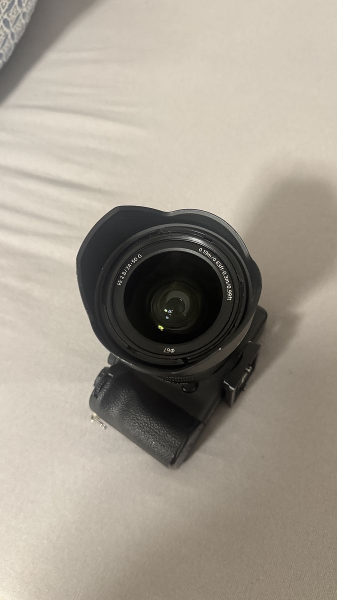 Sony Objektive: Sony FE 24-50mm f2.8 – Neu (gemäss Beschreibung) aus Amriswil von ren_f8yj