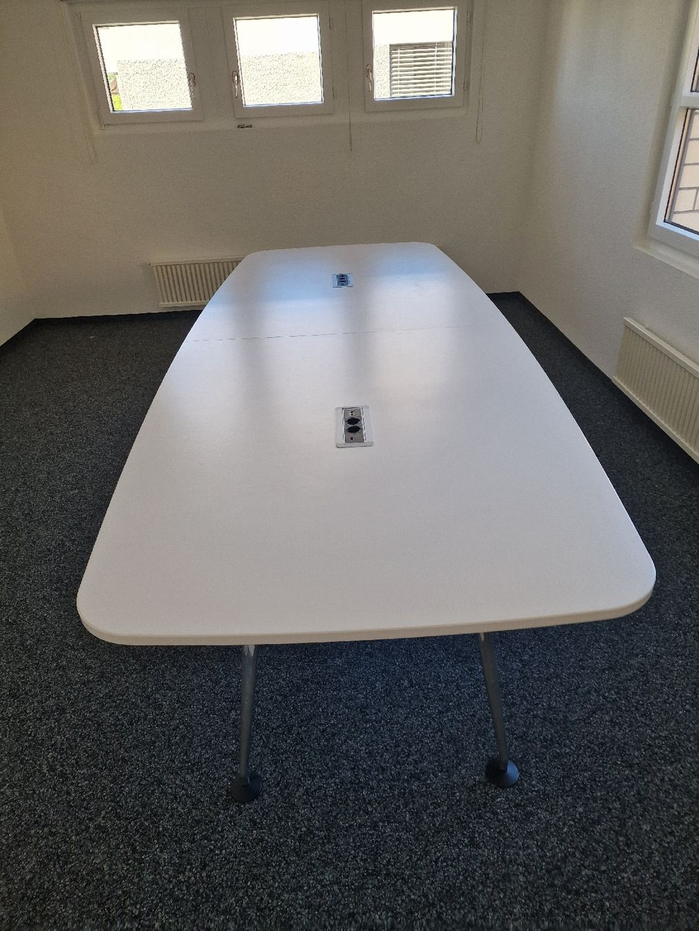 Vitra Tische: Vitra Konferenztisch Sitzungstisch – Gebraucht aus Bachs von Blitzboy